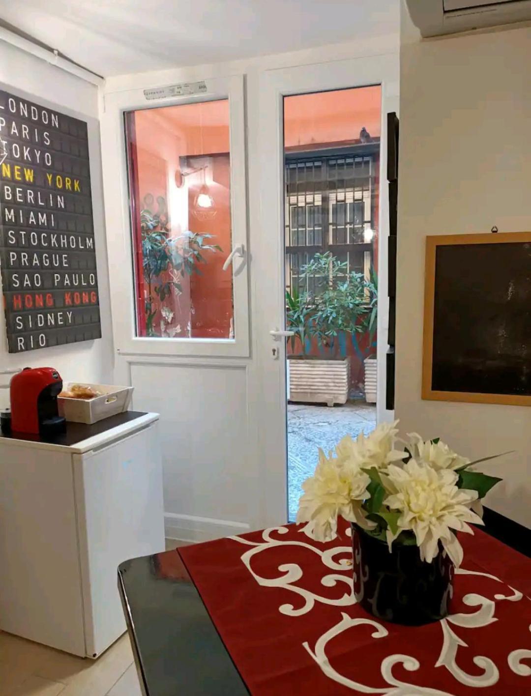 La Casa Di Leo Apartment Naples Exterior photo